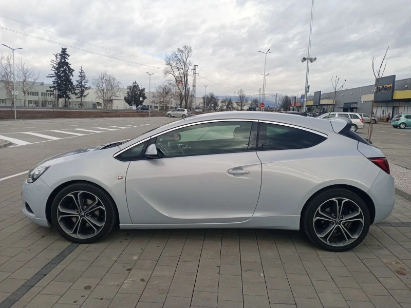 Opel Astra GTC, снимка 12 - Автомобили и джипове - 47173871