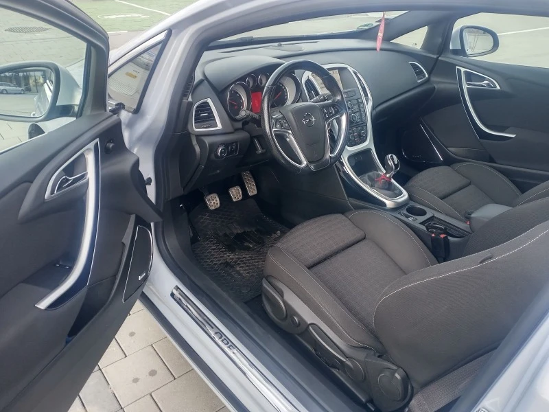 Opel Astra GTC, снимка 7 - Автомобили и джипове - 47173871