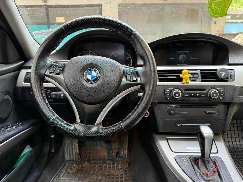 BMW 320 E91 163hp Панорама, снимка 10 - Автомобили и джипове - 47387233