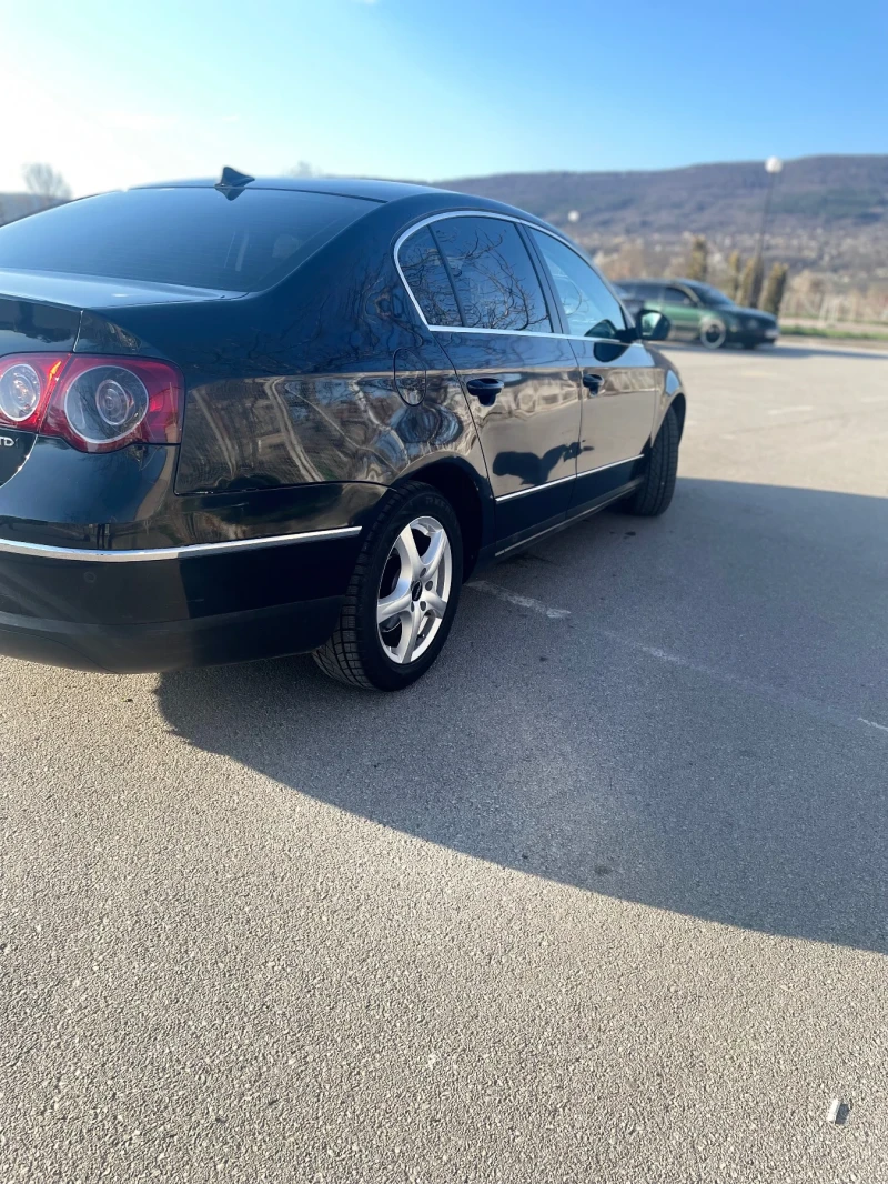 VW Passat Passat B6 2005 година !!Реален пробег!!, снимка 5 - Автомобили и джипове - 47330897