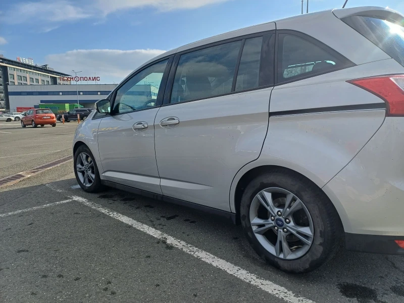 Ford C-max Grand, снимка 8 - Автомобили и джипове - 48964325