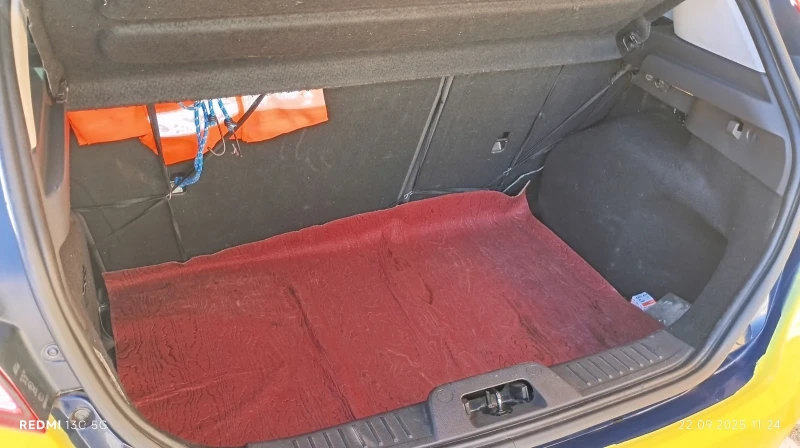 Ford Fiesta 1.4i BRC, снимка 8 - Автомобили и джипове - 51795921