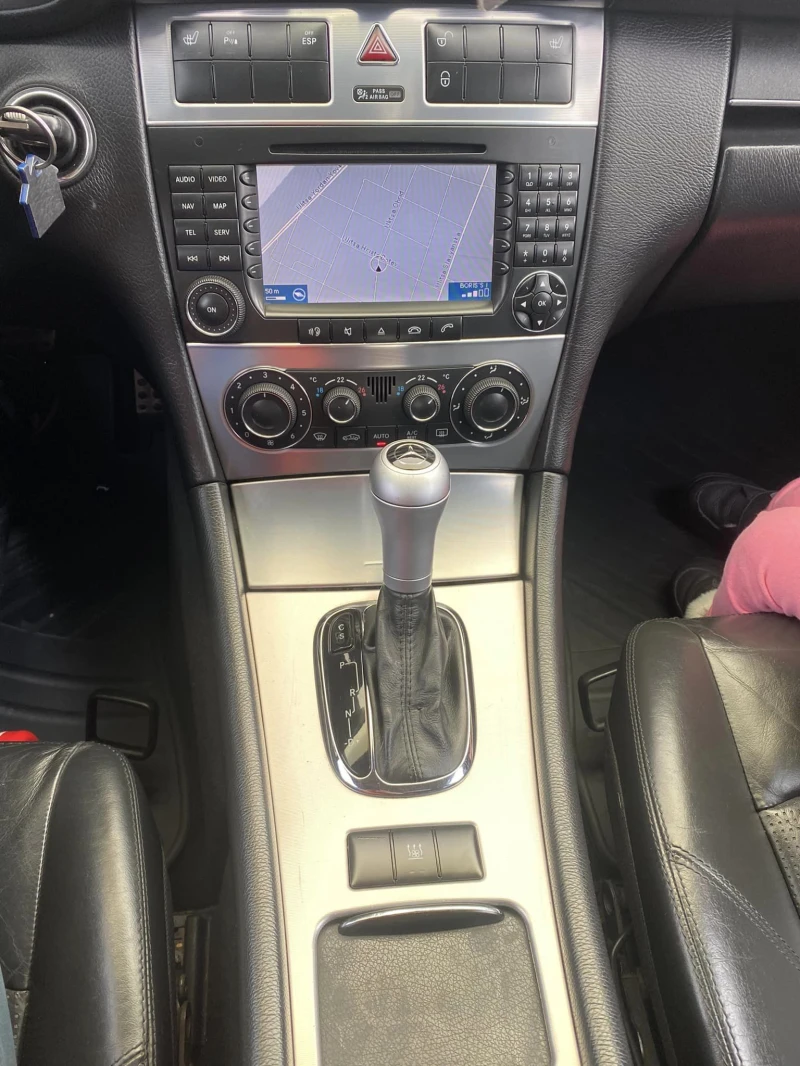 Mercedes-Benz C 320 CDI AMG Pack, снимка 9 - Автомобили и джипове - 52616780