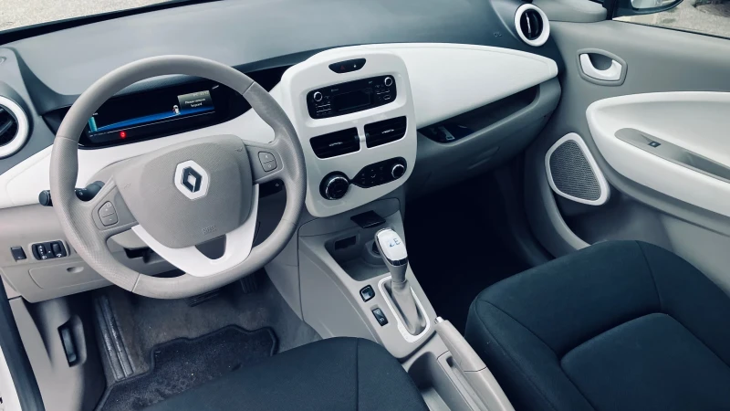 Renault Zoe 41 KW, снимка 9 - Автомобили и джипове - 52669181