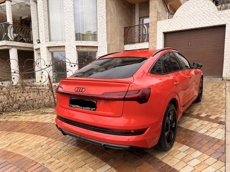 Audi E-Tron 55 SPORTBACK S quattro, снимка 2 - Автомобили и джипове - 53186798