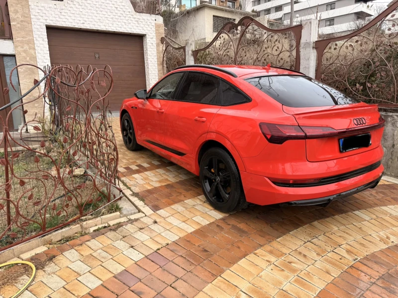 Audi E-Tron 55 SPORTBACK S quattro, снимка 3 - Автомобили и джипове - 53186798