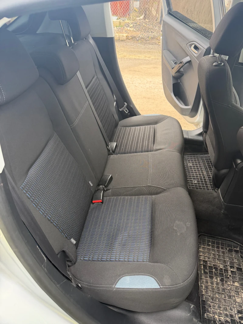 Peugeot 208, снимка 9 - Автомобили и джипове - 53399046