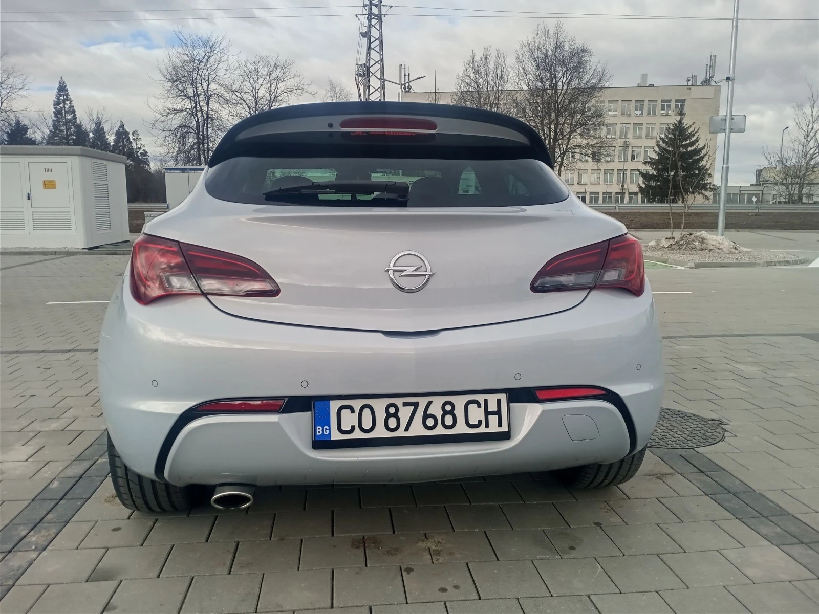 Opel Astra GTC - изображение 6