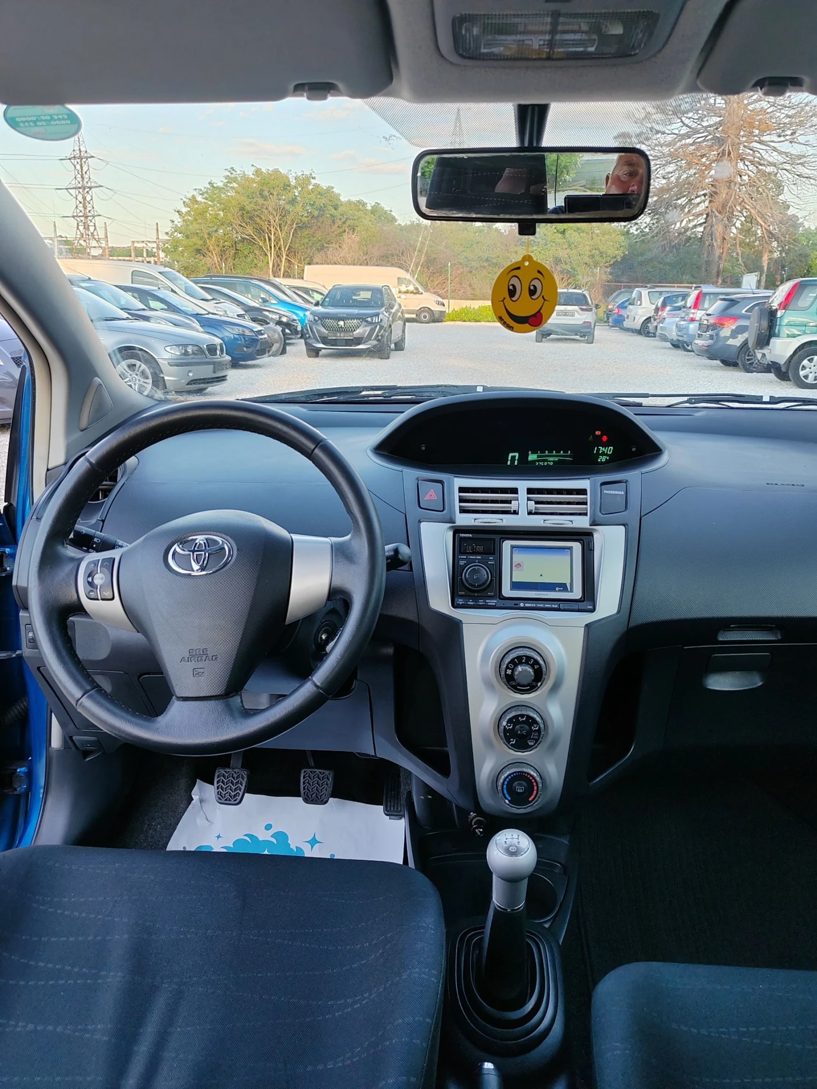 Toyota Yaris 1.4, 90к.с. - изображение 9
