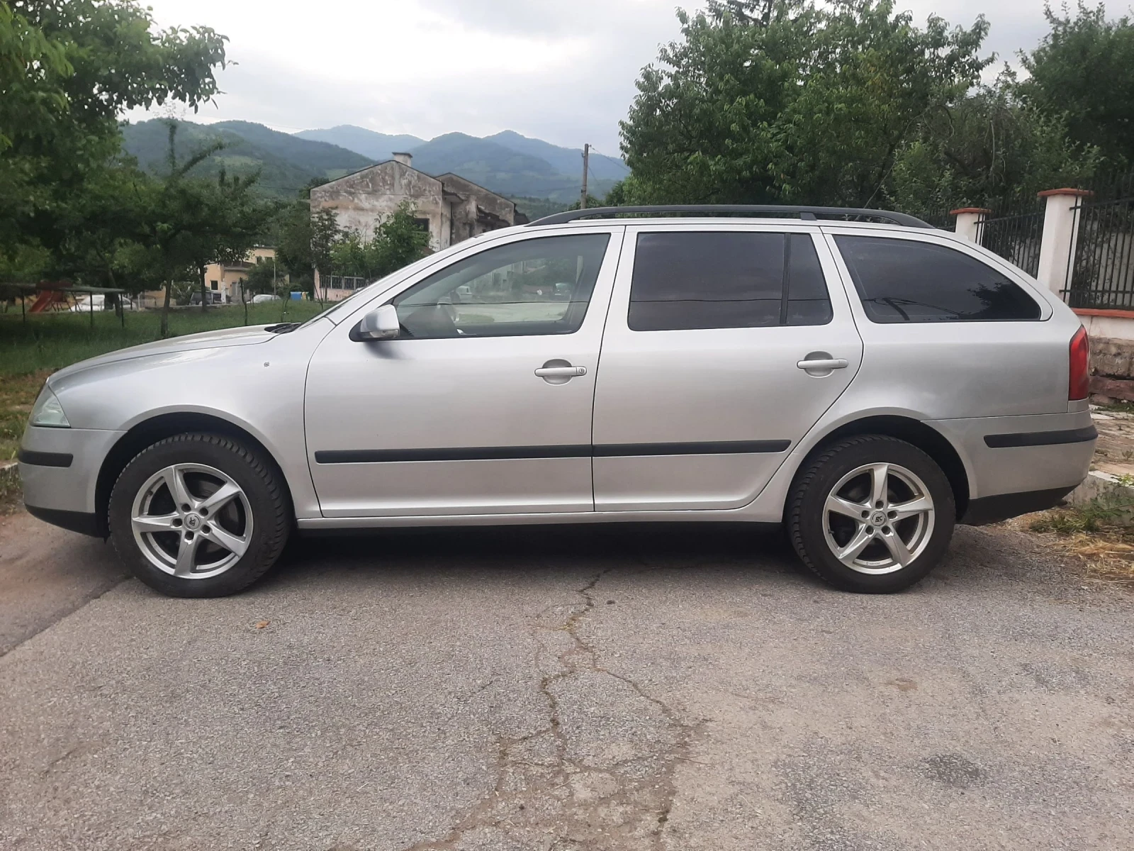 Skoda Octavia 1.9TDI 105ks 4x4 6 skorosti - изображение 5