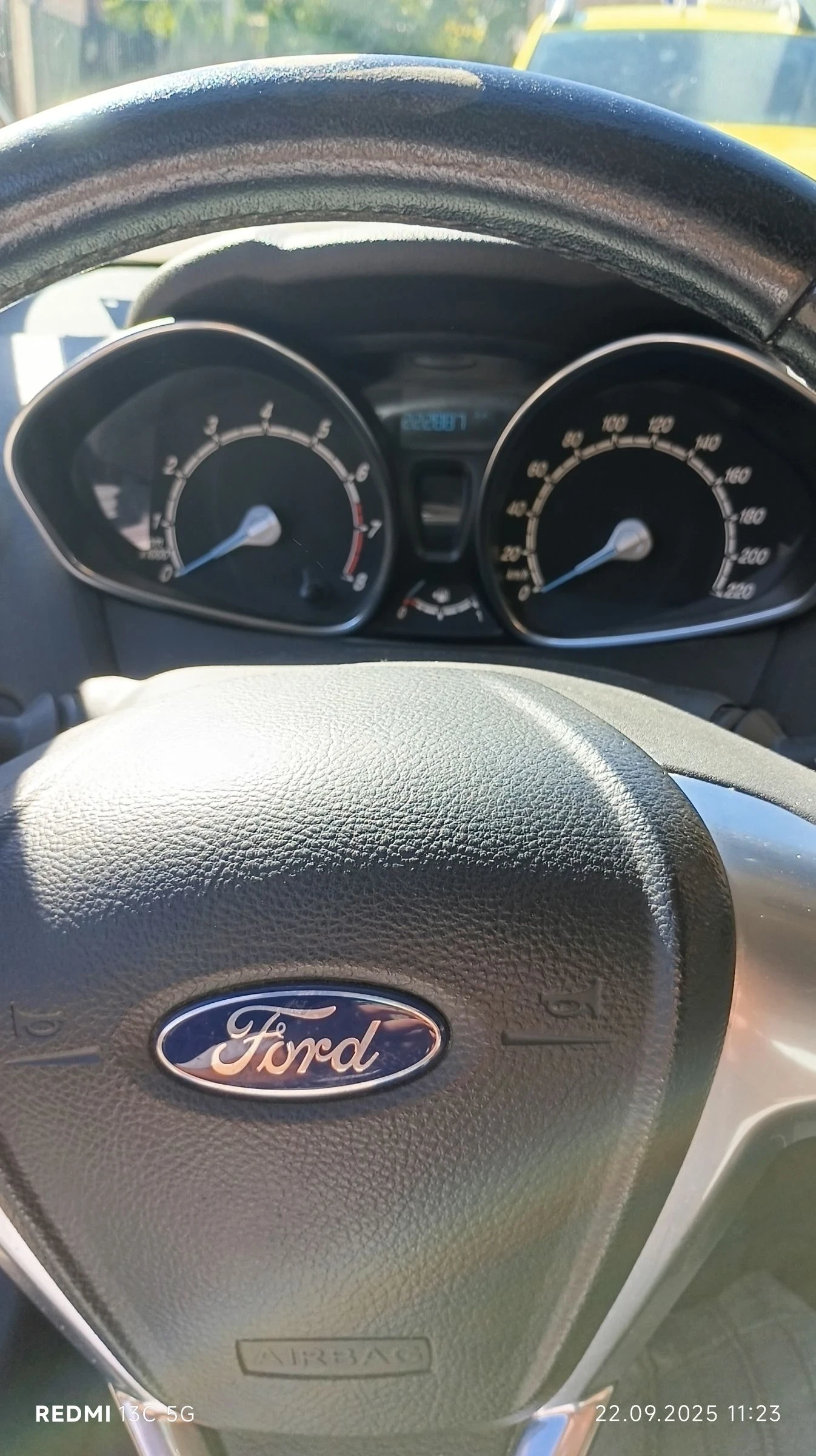 Ford Fiesta 1.4i BRC - изображение 6