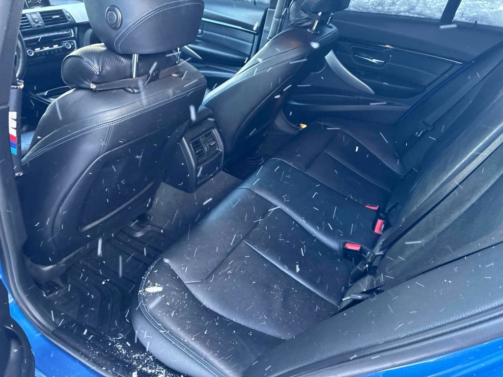 BMW 330 330i xDrive  CARFAX | Mobile.bg � ����������� 13