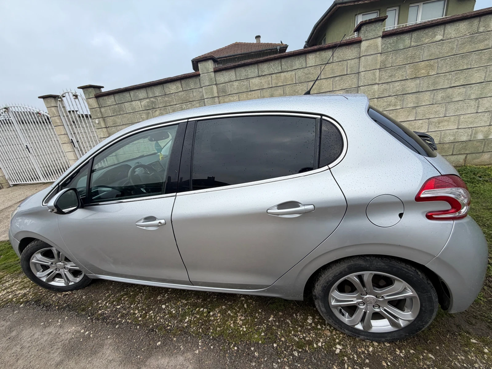 Peugeot 208 | Mobile.bg � ����������� 4