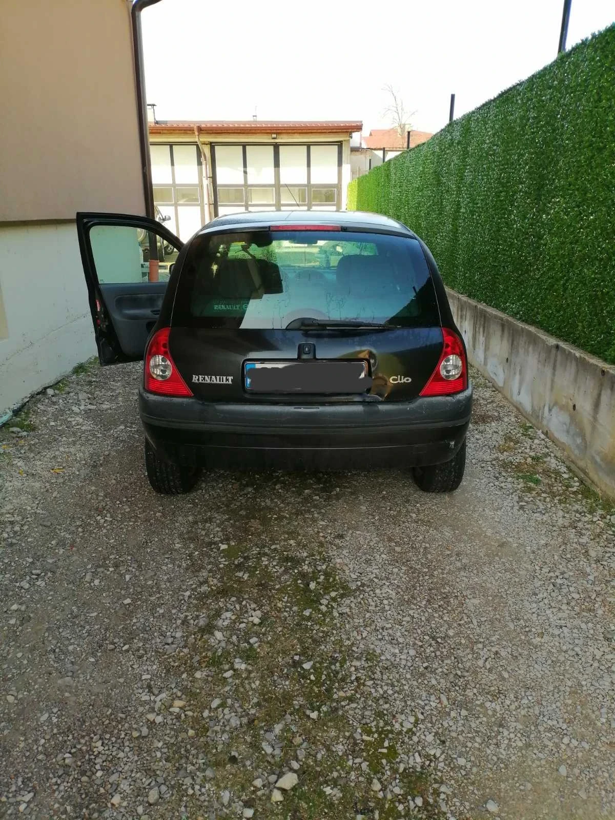 Renault Clio 1.4, снимка 11 - Автомобили и джипове - 53737604