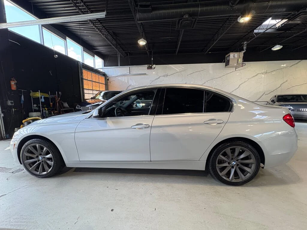 BMW 330 * xDrive * * HeadUp* AвтоКредит* (ЦЕНА ДО БГ), снимка 7 - Автомобили и джипове - 53772101