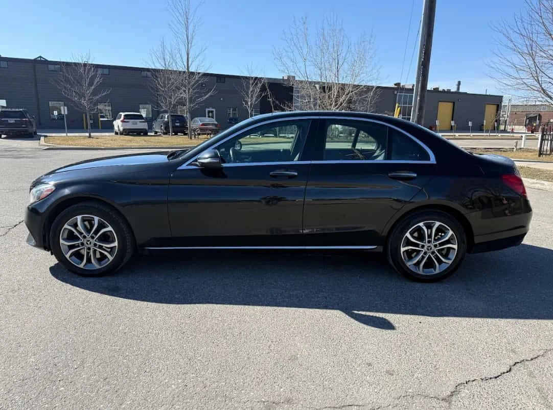 Mercedes-Benz C 300 4MATIC* PANORAMA* ПОДГРЕВИ* KEYLESS* , снимка 2 - Автомобили и джипове - 54001495