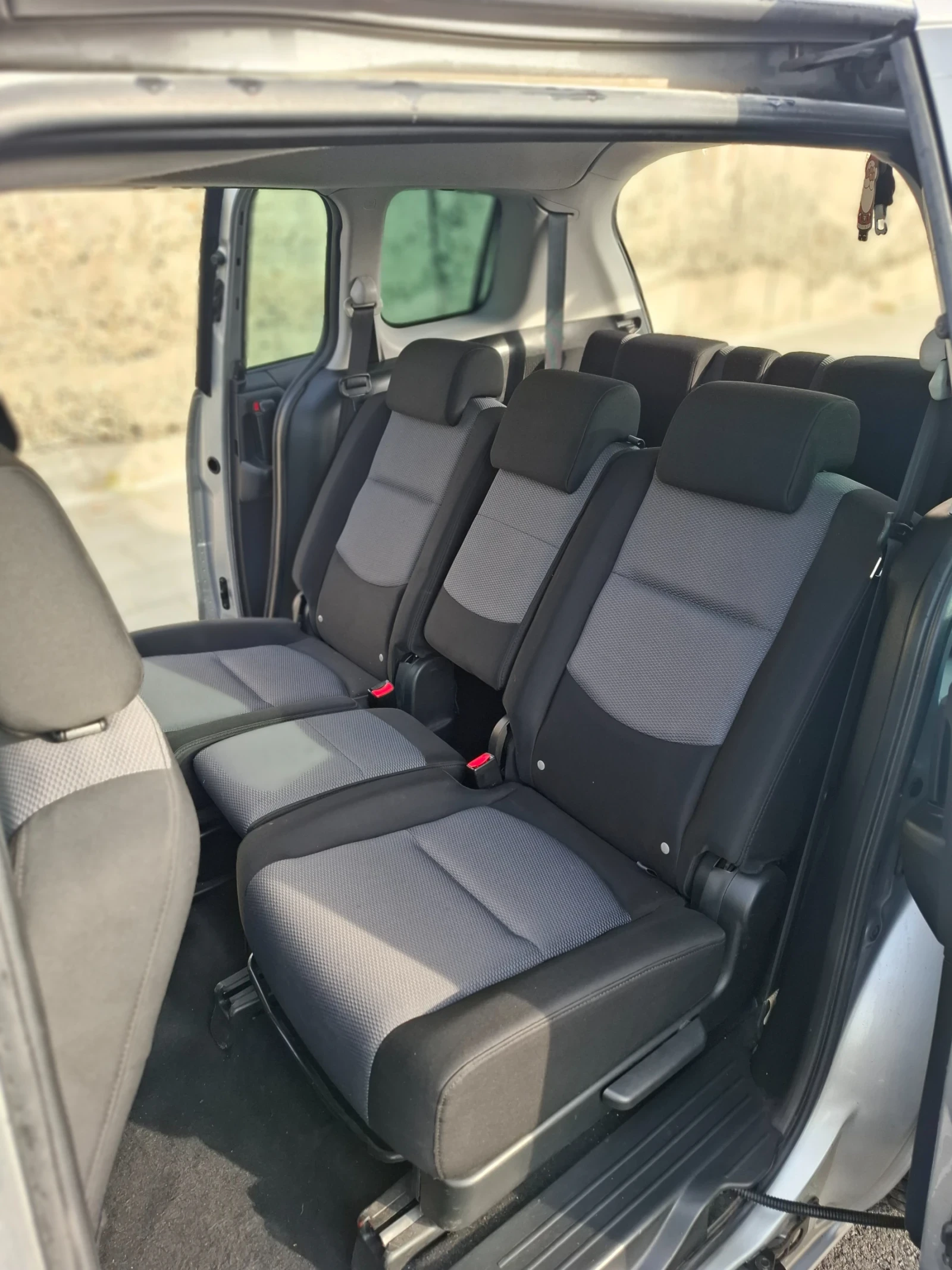 Mazda 5, снимка 8 - Автомобили и джипове - 54031841