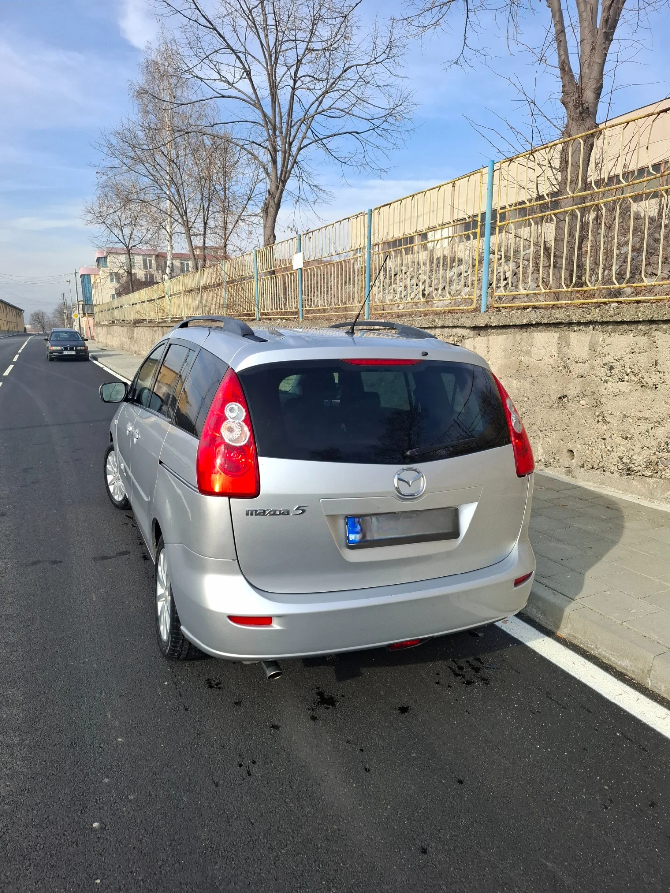 Mazda 5, снимка 3 - Автомобили и джипове - 54031841