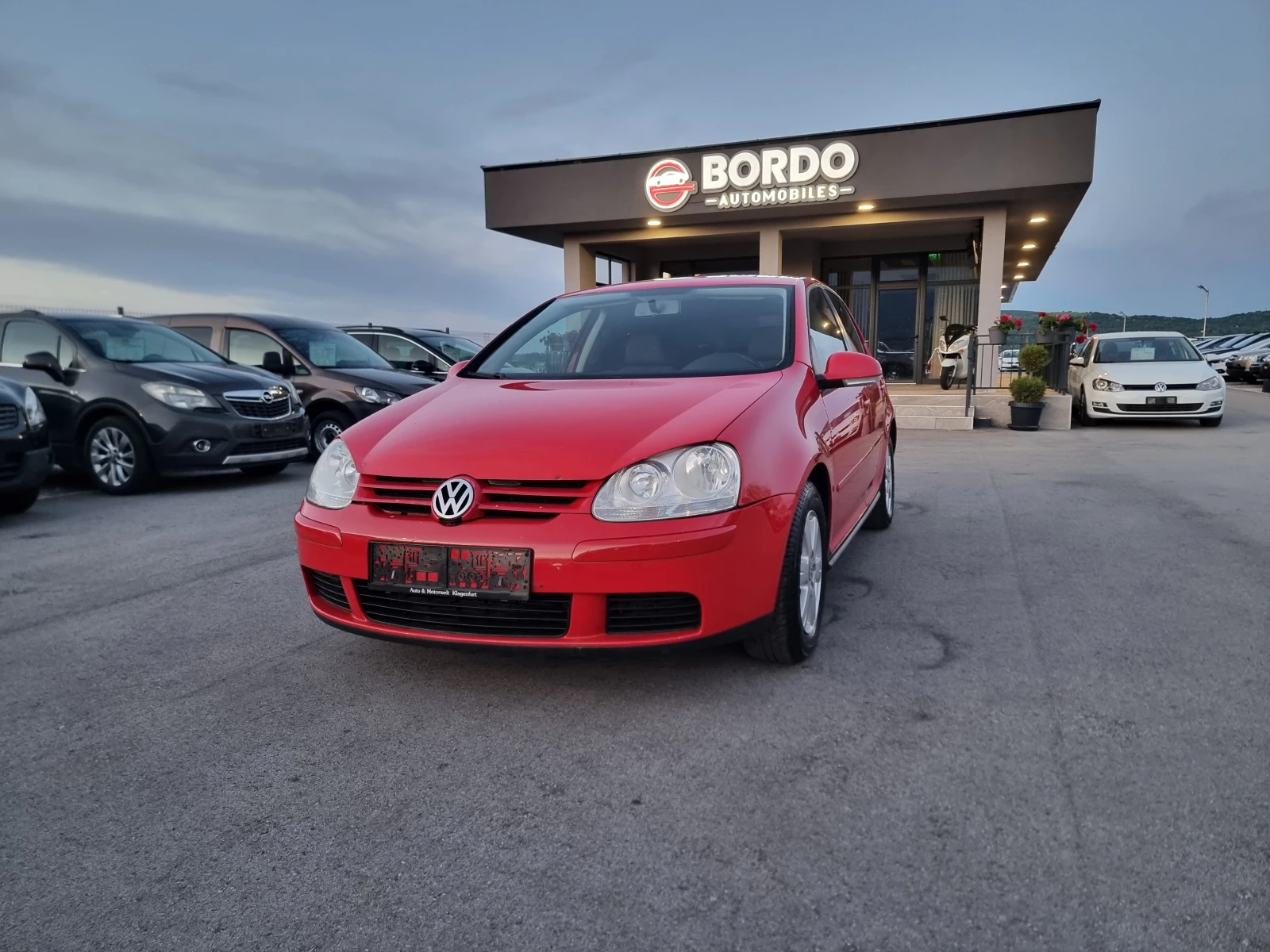 VW Golf 1.4I, снимка 2 - Автомобили и джипове - 54547869