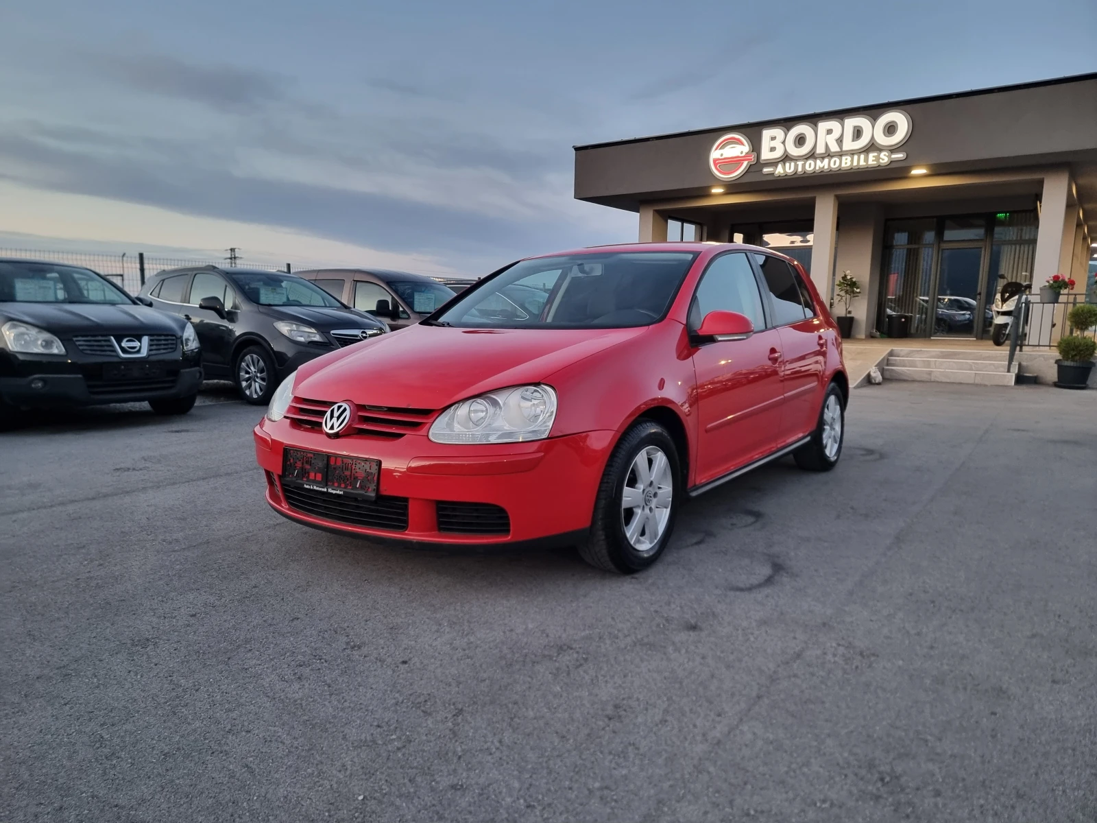 VW Golf 1.4I, снимка 3 - Автомобили и джипове - 54547869