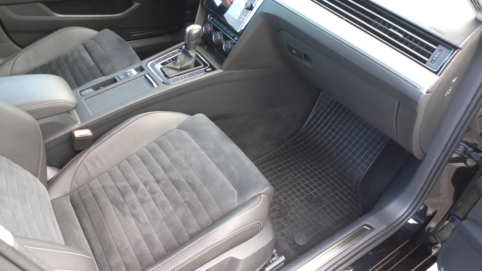 VW Passat B8.5 2.0TDI, снимка 16 - Автомобили и джипове - 54129050