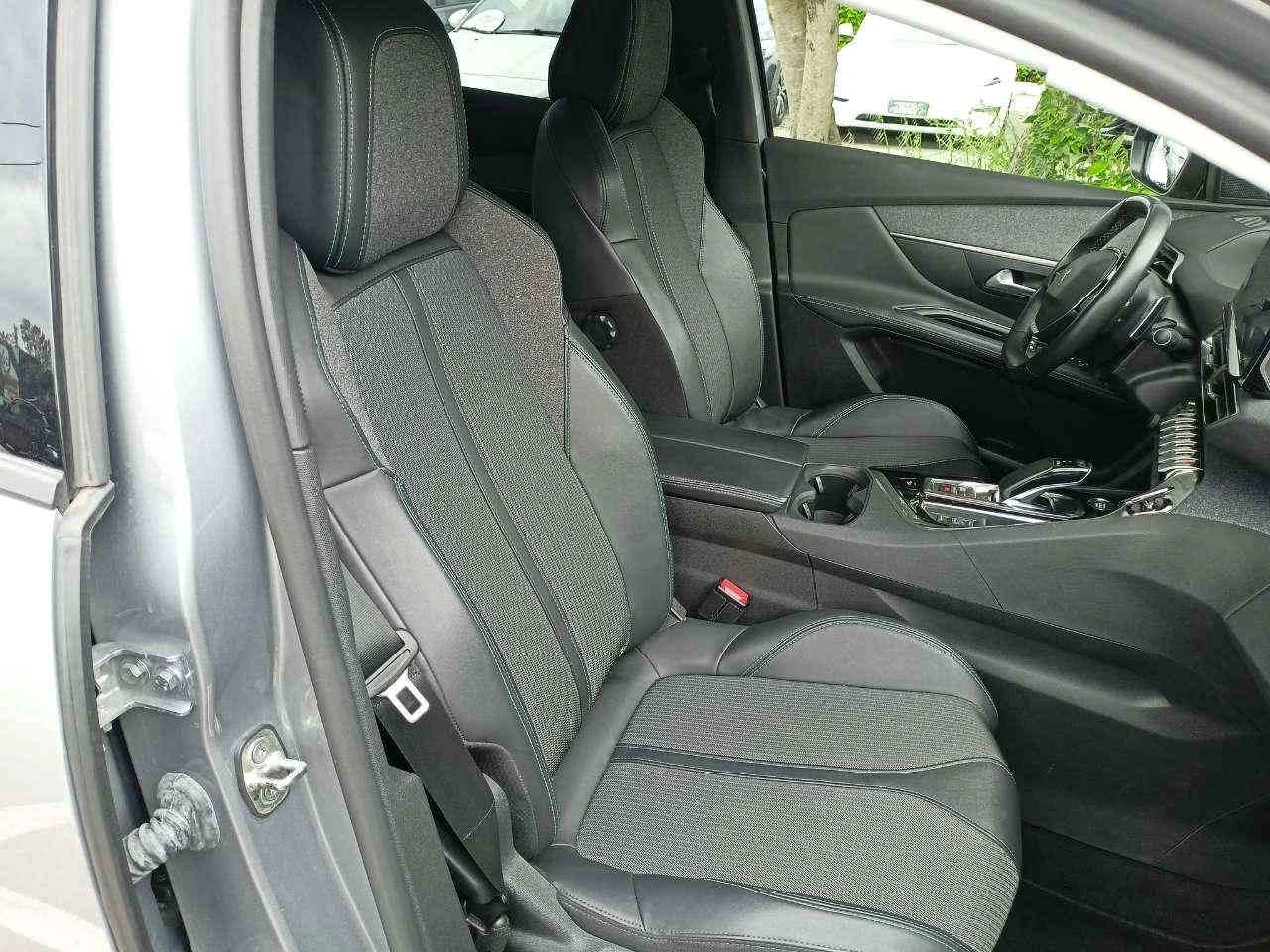 Peugeot 3008 Allure Pack - AWD , снимка 12 - Автомобили и джипове - 54333208