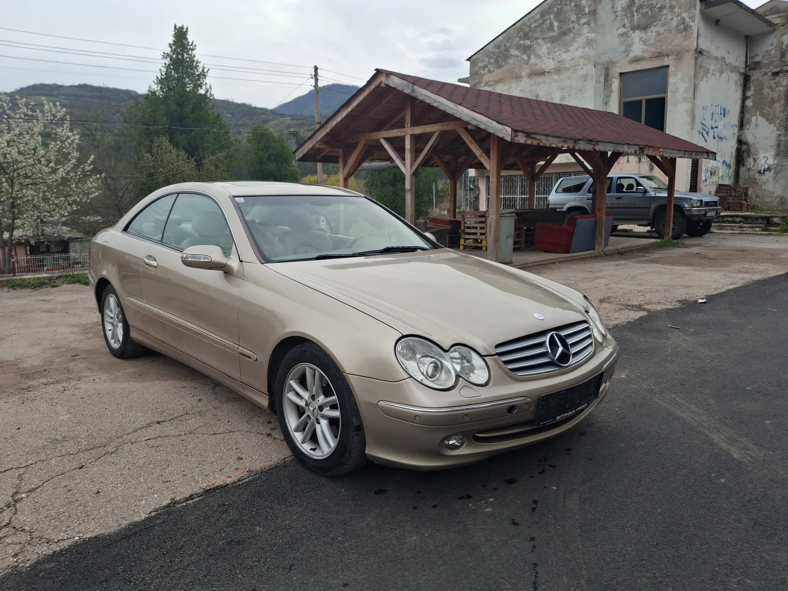 Mercedes-Benz CLK 2.7cdi.avtomat.koja, снимка 3 - Автомобили и джипове - 54447877