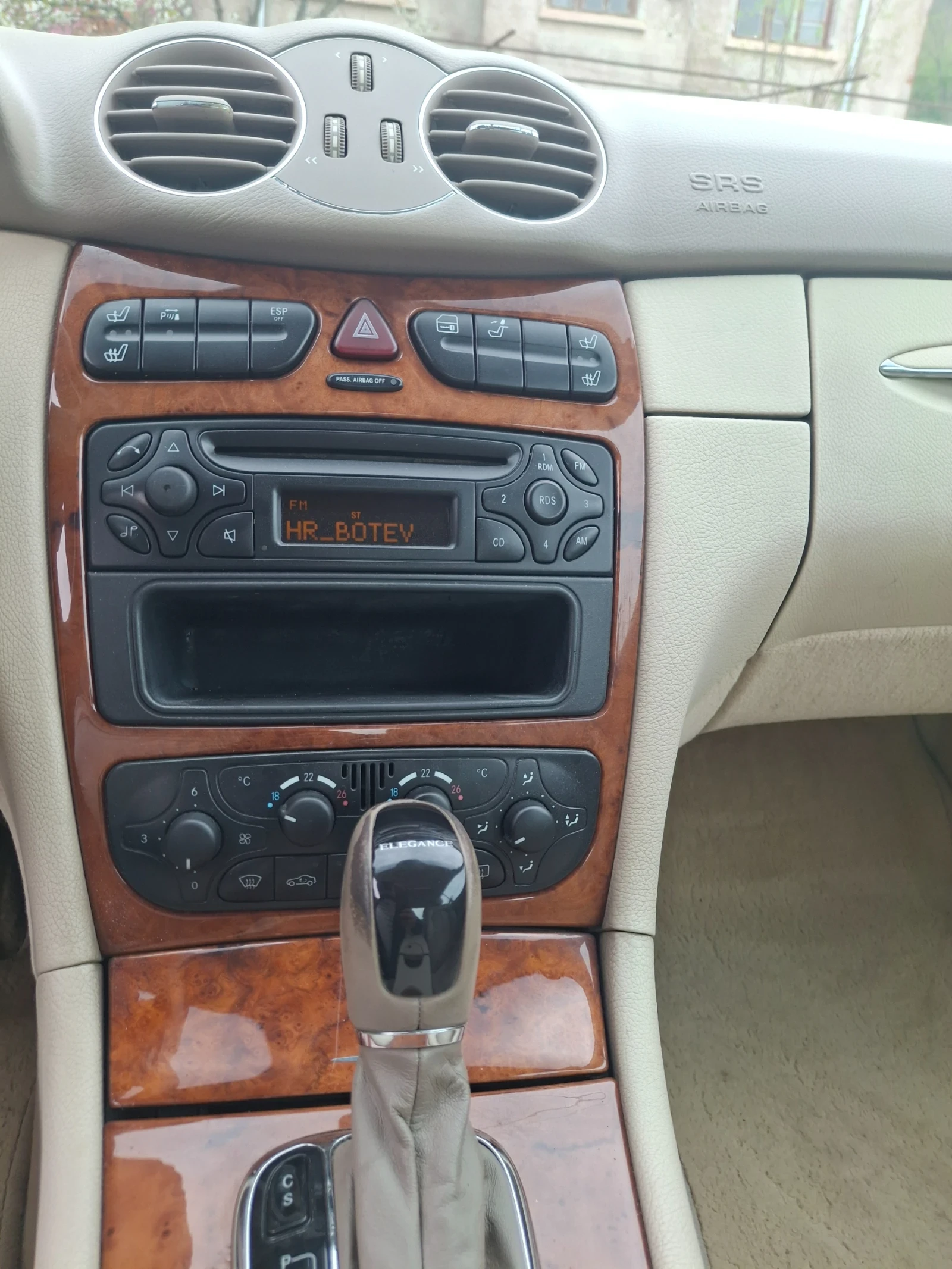 Mercedes-Benz CLK 2.7cdi.avtomat.koja, снимка 9 - Автомобили и джипове - 54447877