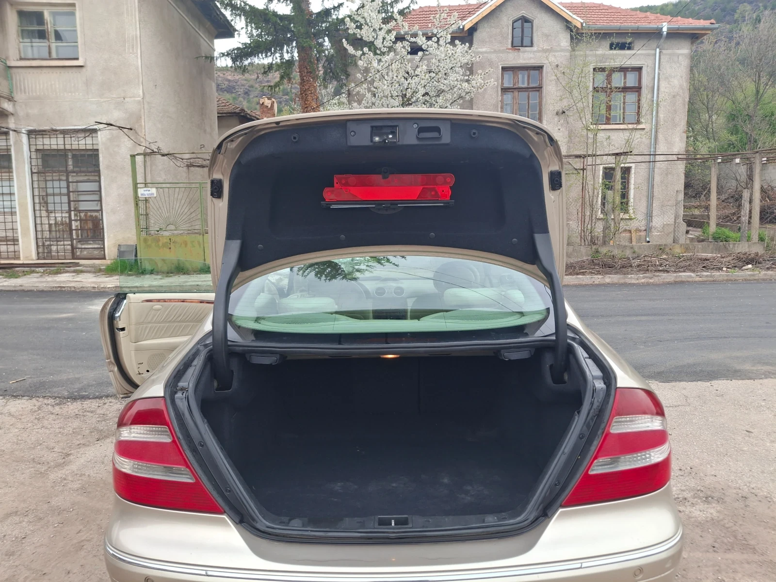 Mercedes-Benz CLK 2.7cdi.avtomat.koja, снимка 13 - Автомобили и джипове - 54447877