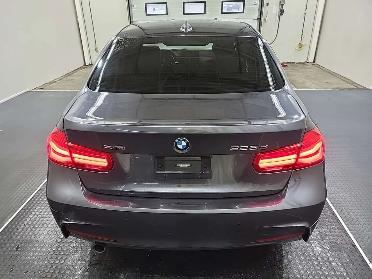 BMW 328 DIESEL * xDrive * CARFAX * Пълна история в BMW * , снимка 4 - Автомобили и джипове - 54462923