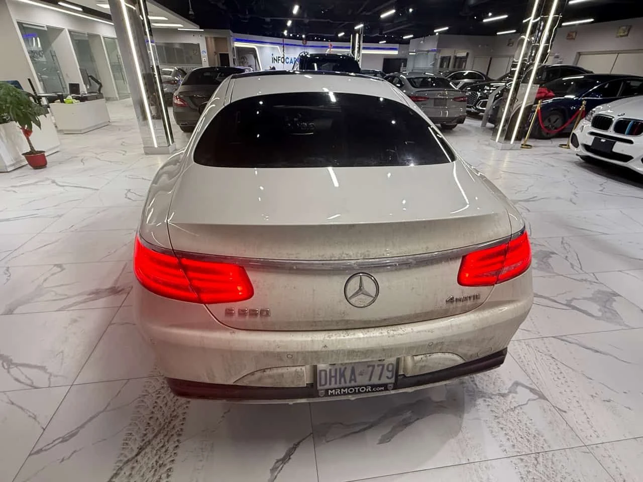 Mercedes-Benz S 550 | DISTRONIC| 360| HUD| BURMESTER| ОБДУХ| ПОДГРЕВИ, снимка 7 - Автомобили и джипове - 54623334