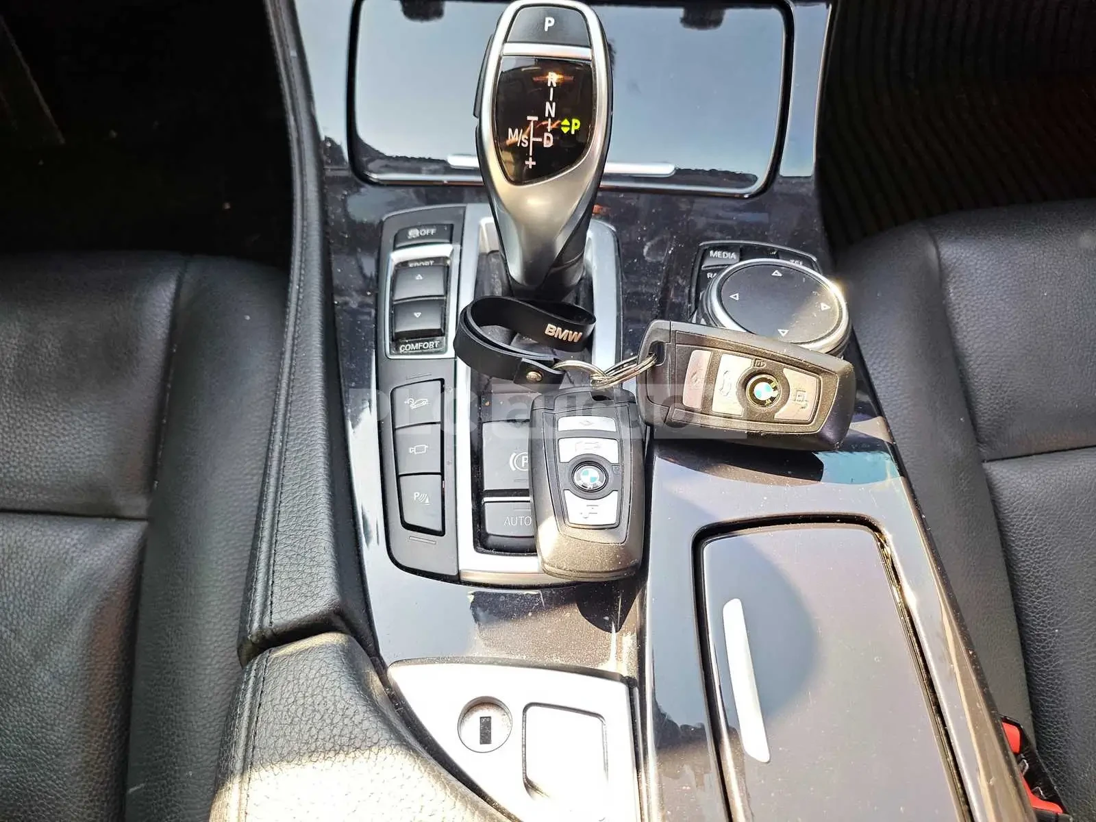 BMW 530 d Xdrive M| 360КАМЕРА| PANO| ПОДГЕВ| ВКЛ.ТЕХНТЕСТ, снимка 10 - Автомобили и джипове - 54630186
