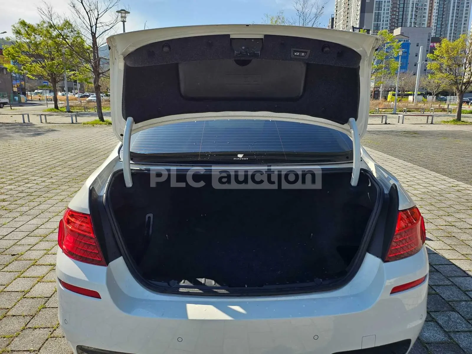 BMW 530 d Xdrive M| 360КАМЕРА| PANO| ПОДГЕВ| ВКЛ.ТЕХНТЕСТ, снимка 14 - Автомобили и джипове - 54630186