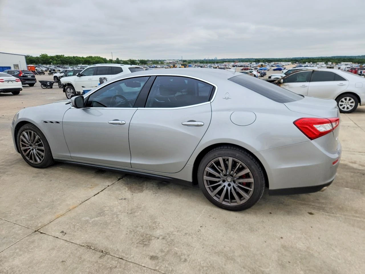 Maserati Ghibli 3.0l S, снимка 2 - Автомобили и джипове - 54731754