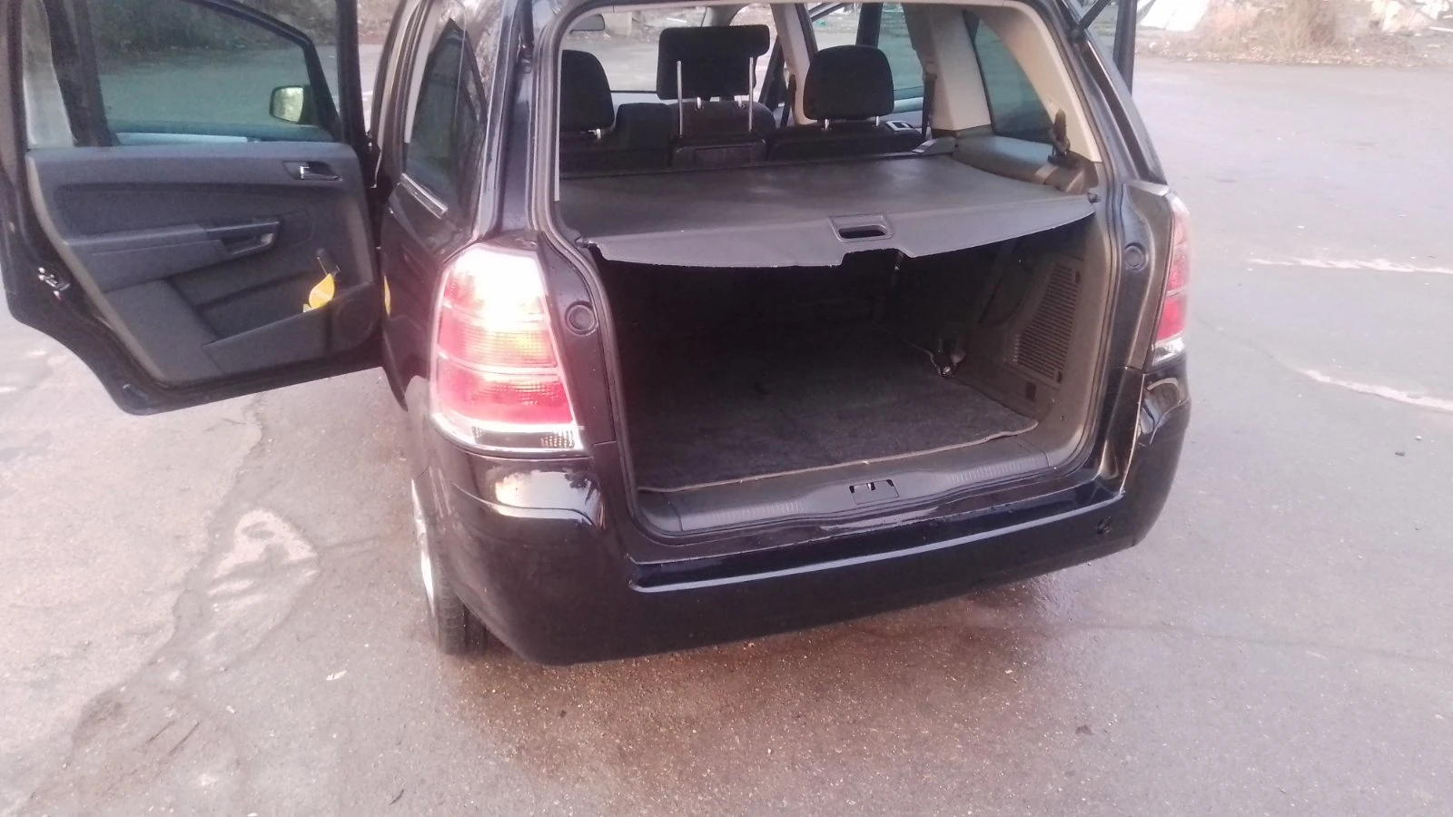Opel Zafira 1.7CRI, снимка 5 - Автомобили и джипове - 54812236