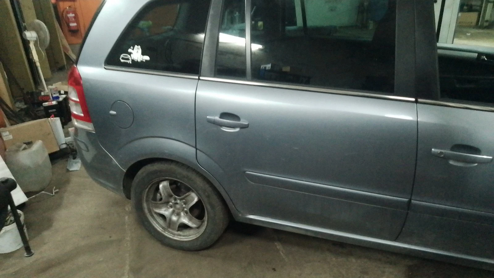Opel Zafira 1.7CRI, снимка 4 - Автомобили и джипове - 54812236