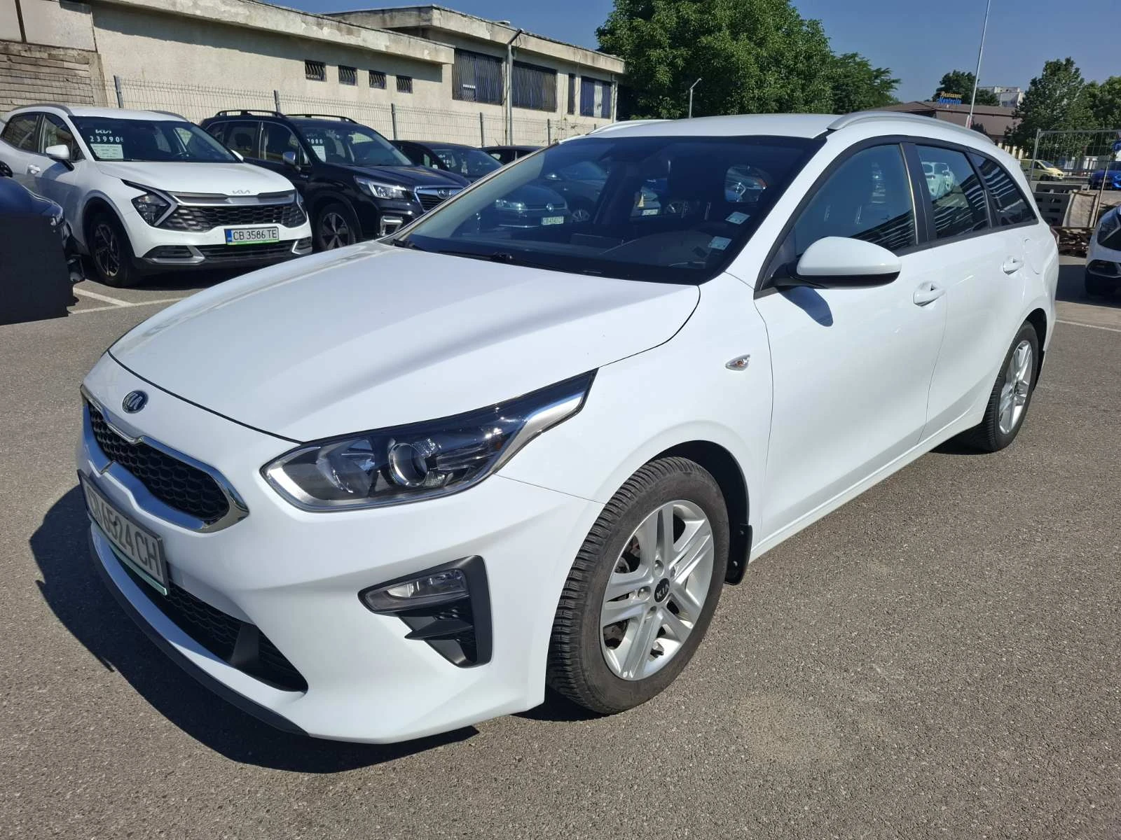 Kia Ceed 1.5 T-gdi SW Comfort Гаранция