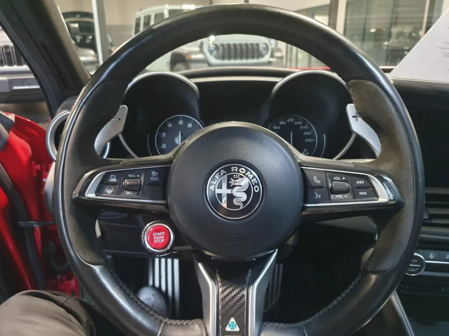 Alfa Romeo Giulia QUADRIFOGLIO/V6/BI-TURBO/CAM/CARBON/563z, снимка 8 - Автомобили и джипове - 55210729