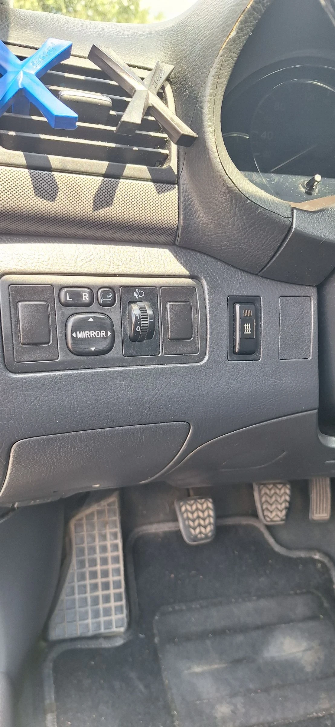 Toyota Avensis | Mobile.bg � ����������� 12