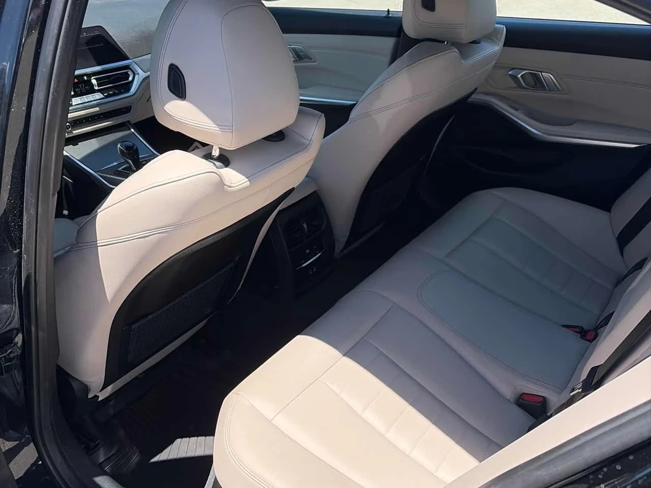 BMW 330 i xDrive * M SPORT* АВТОКРЕДИТ* CARFAX* , снимка 12 - Автомобили и джипове - 55511011