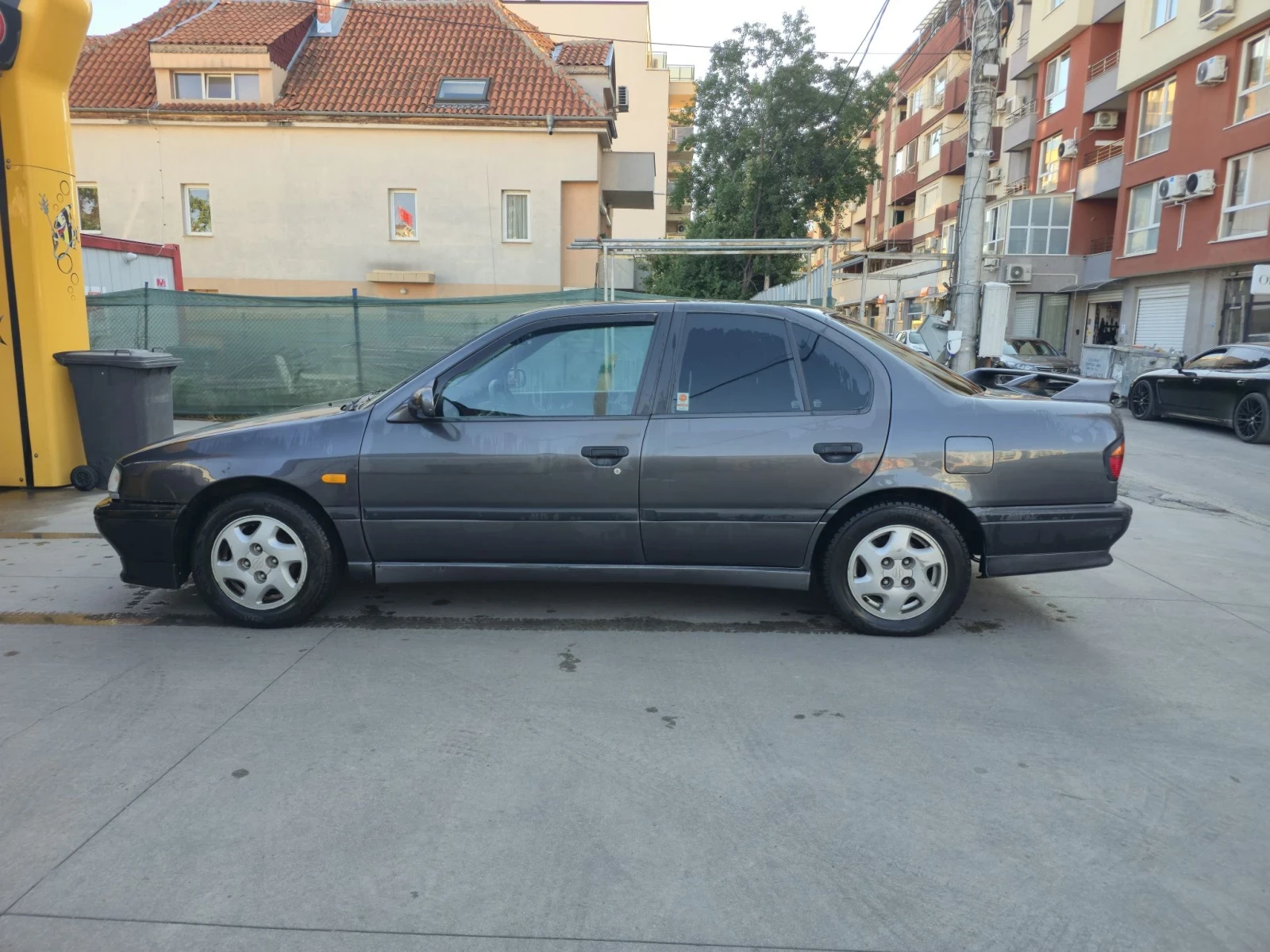 Nissan Primera eGT