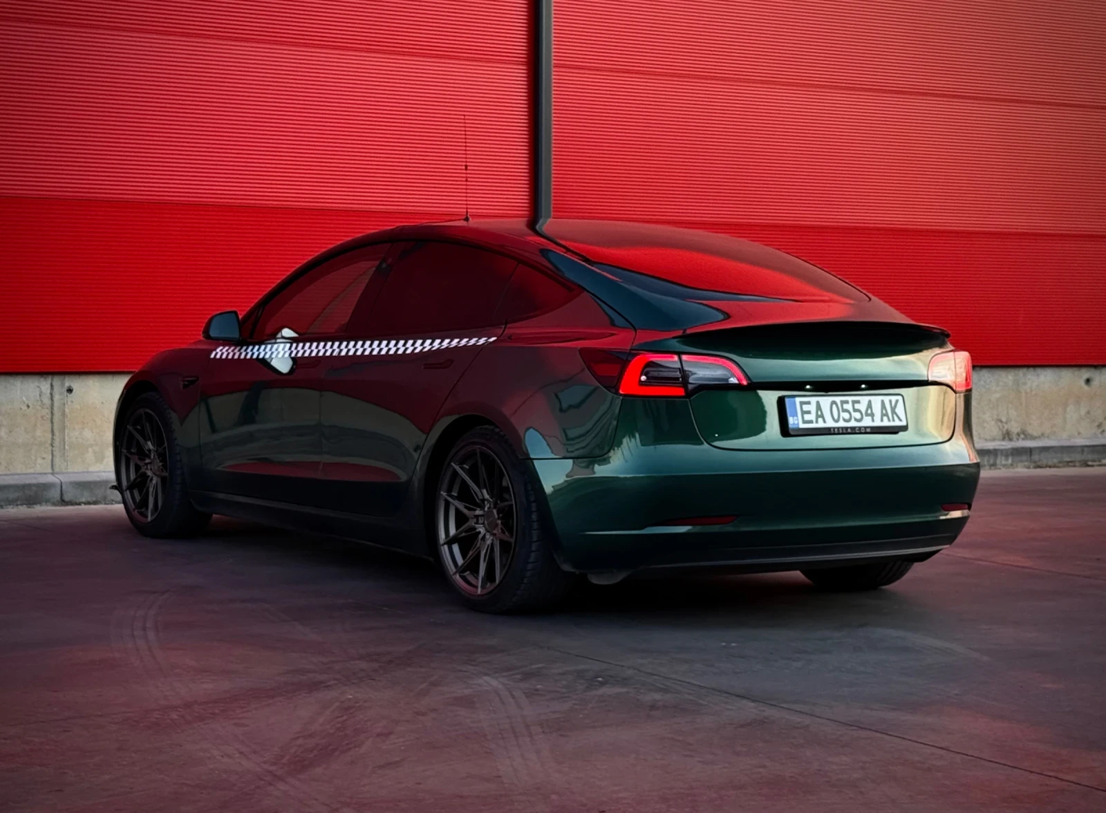 Tesla Model 3, снимка 6 - Автомобили и джипове - 55974842