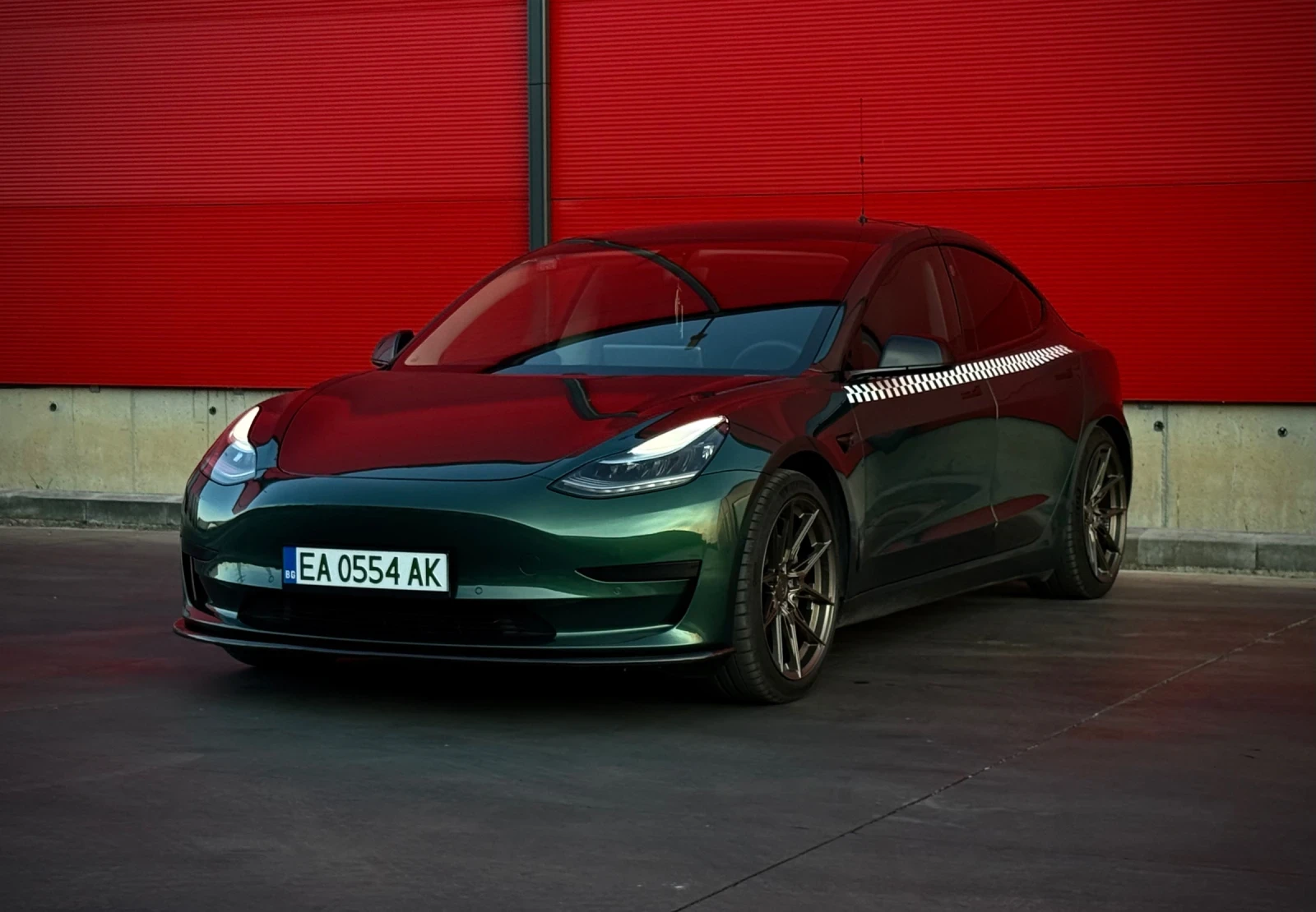 Tesla Model 3, снимка 3 - Автомобили и джипове - 55974842