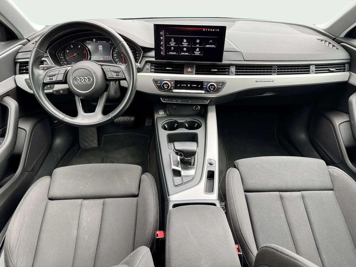 Audi A4 Advanced 40 TDI quattro, снимка 9 - Автомобили и джипове - 56015589