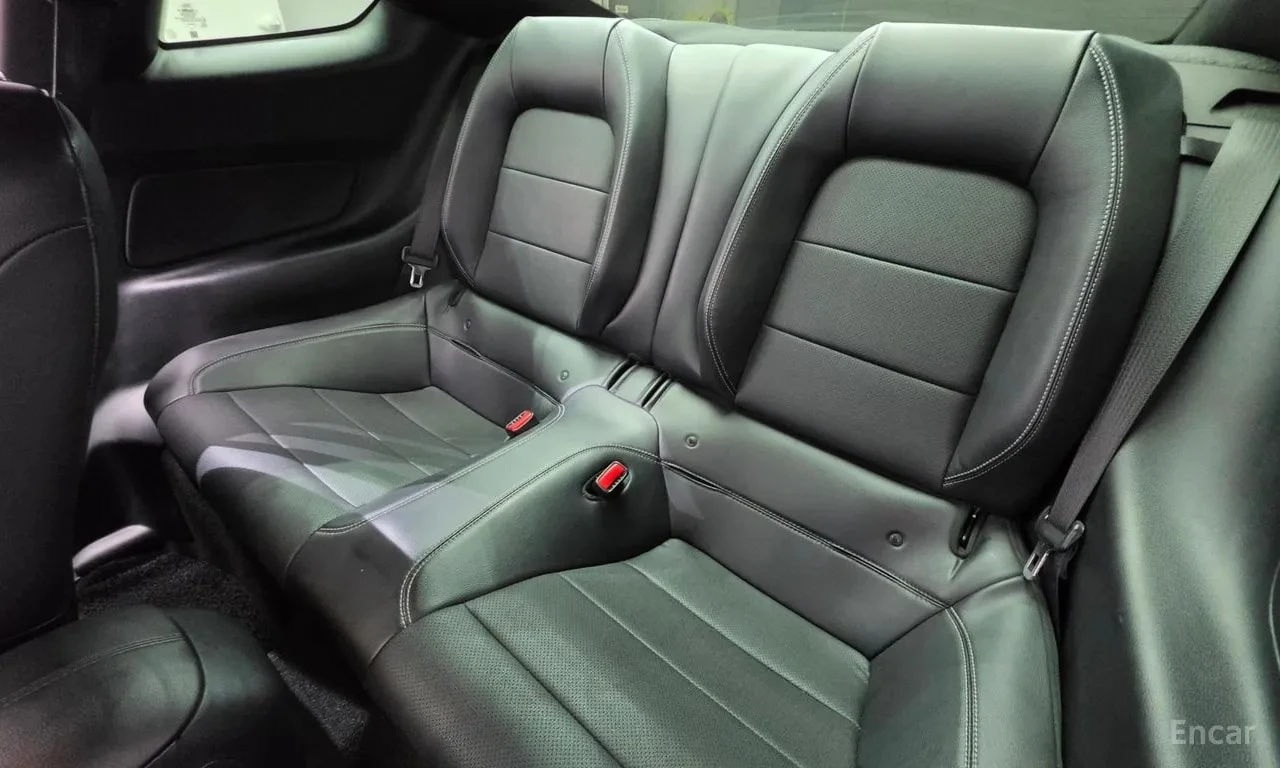 Ford Mustang * Coupe /КОЖА/ПОДГРЕВ/ОБДУХ/НАВИ, снимка 12 - Автомобили и джипове - 56130853