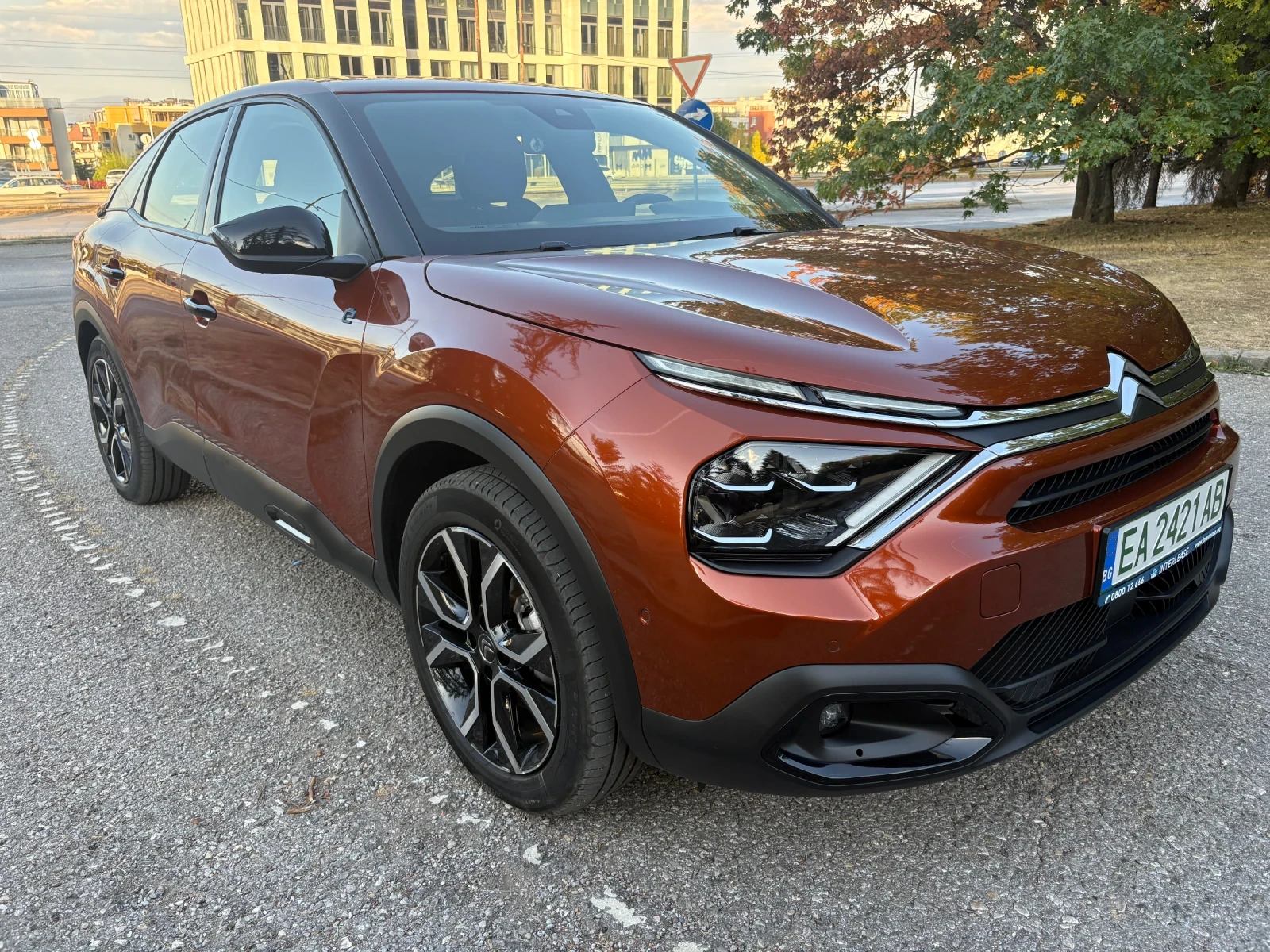Citroen C4 Е C4 , снимка 2 - Автомобили и джипове - 56443510