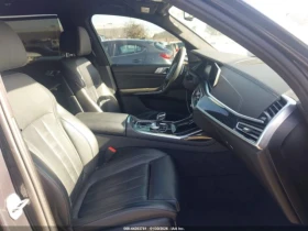 BMW X7 M50i* LASER* DISTRONIC* HARMAN KARDON* PANORAMA* , снимка 9