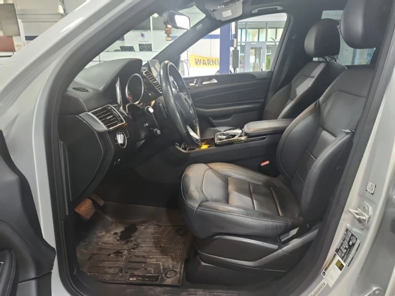 Mercedes-Benz GLE * 550 * CARFAX * ФИНАНСИРАНЕ, снимка 5 - Автомобили и джипове - 52703626