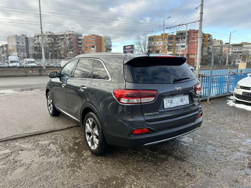 Kia Sorento, снимка 3 - Автомобили и джипове - 53109071