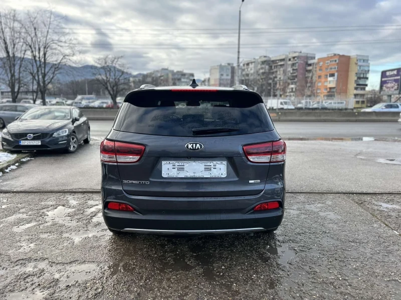 Kia Sorento, снимка 4 - Автомобили и джипове - 53109071